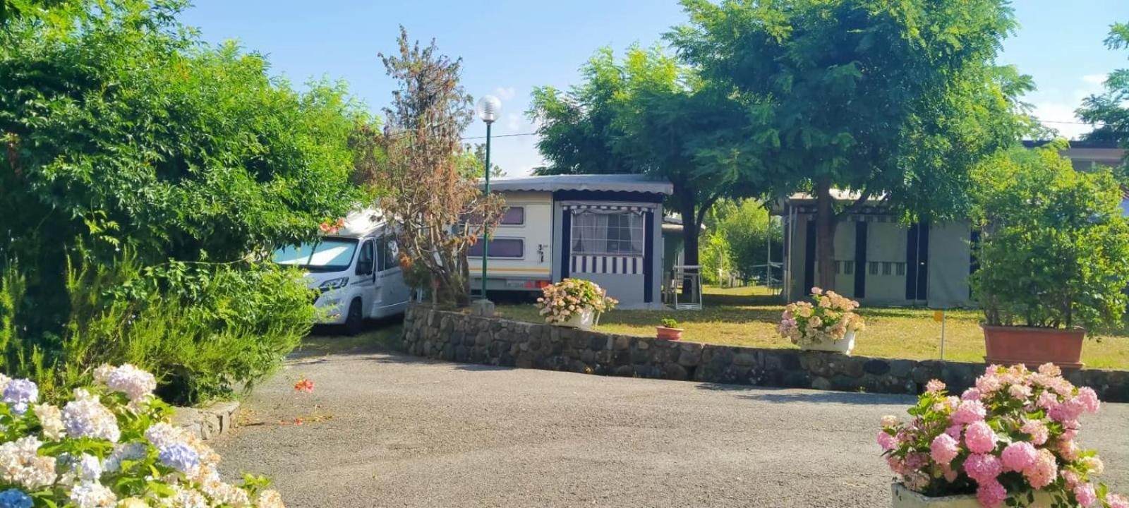 Bracchetto Vetta Campingplatz Carrodano Inferiore